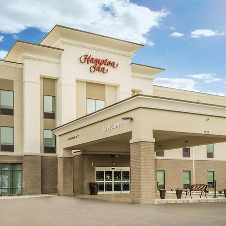 Hampton Inn Newport Exterior foto